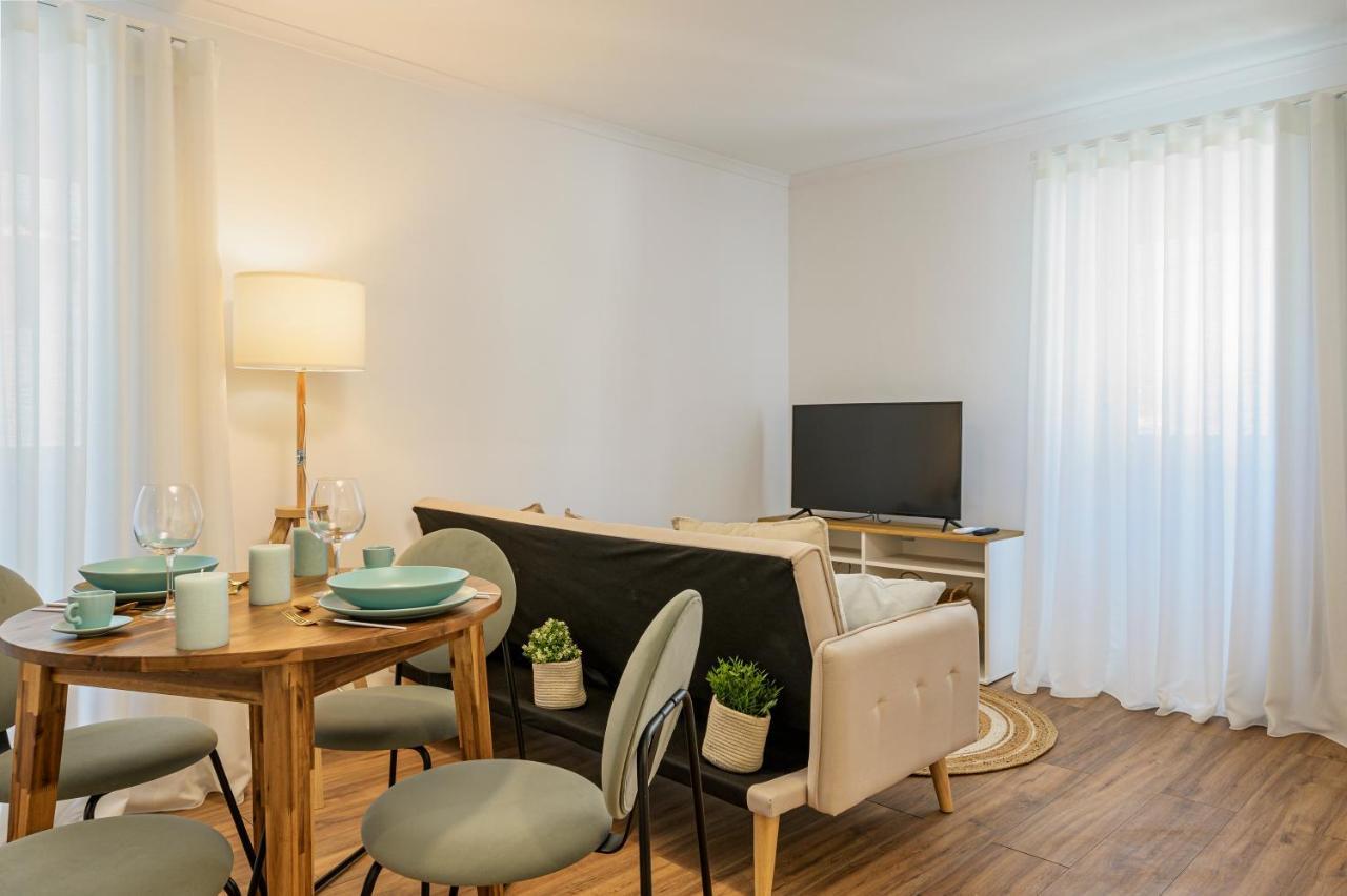 Chalet Marias - Parede Beach Apartments Екстериор снимка