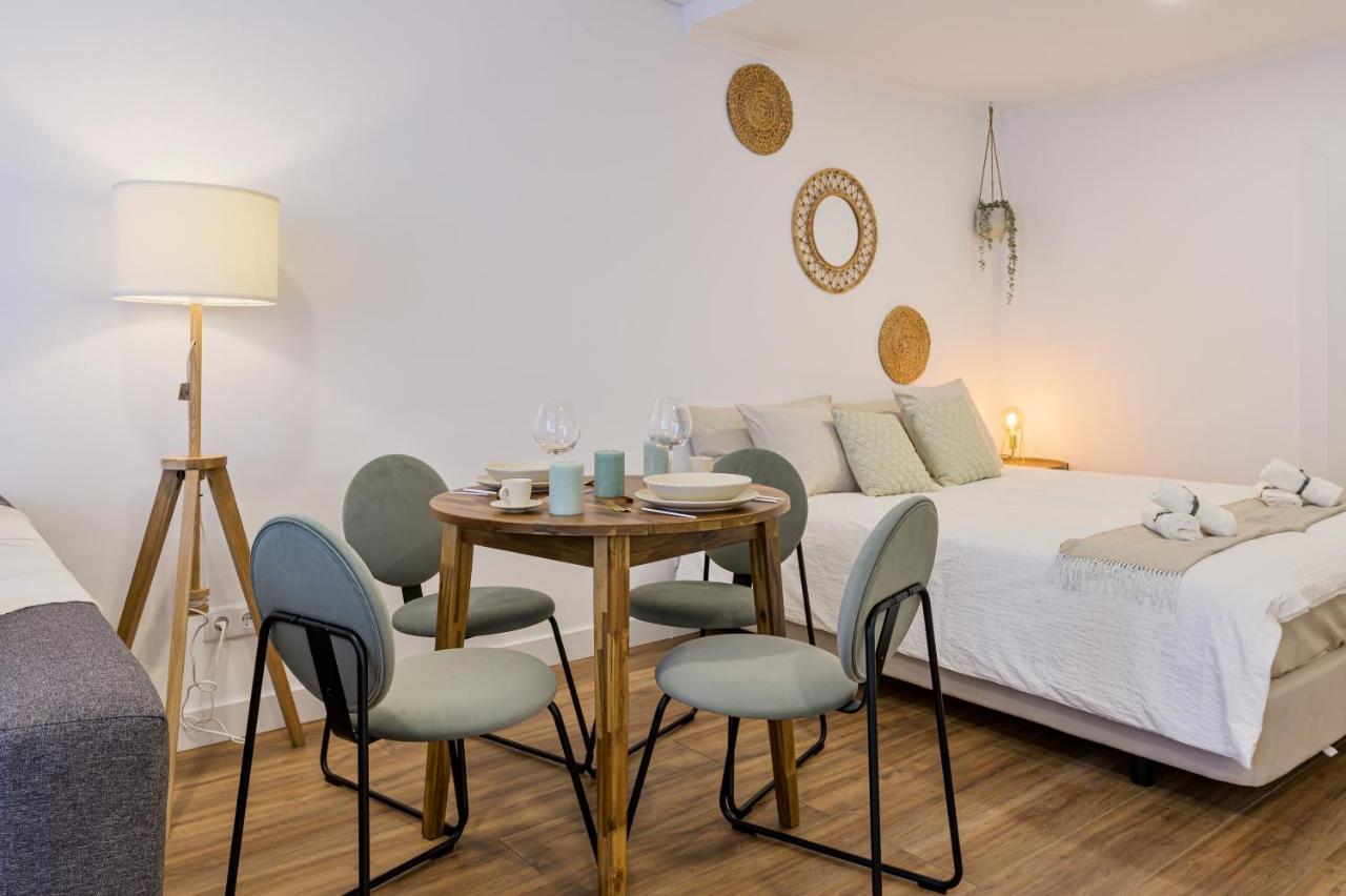 Chalet Marias - Parede Beach Apartments Екстериор снимка